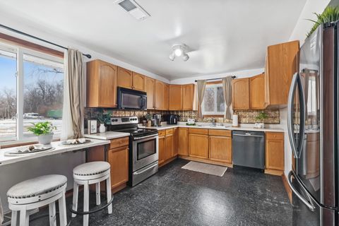 Tiny photo for 3904 W 137th Street, Crestwood, IL 60418 (MLS # 12597410)