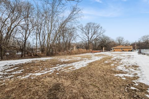 Tiny photo for 3904 W 137th Street, Crestwood, IL 60418 (MLS # 12597410)
