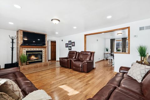 Tiny photo for 3904 W 137th Street, Crestwood, IL 60418 (MLS # 12597410)