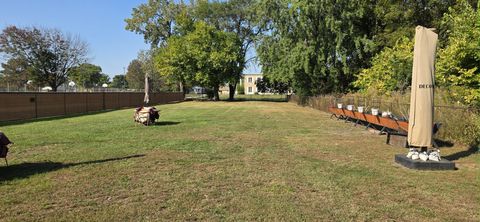 Tiny photo for 3904 W 137th Street, Crestwood, IL 60418 (MLS # 12597410)