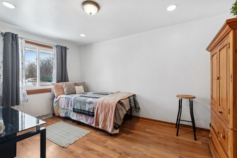 Tiny photo for 3904 W 137th Street, Crestwood, IL 60418 (MLS # 12597410)