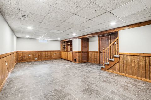 Tiny photo for 16914 Parkside Avenue, South Holland, IL 60473 (MLS # 12555630)