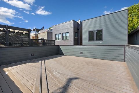 Tiny photo for 3719 N Bosworth Avenue, Chicago, IL 60613 (MLS # 12472954)