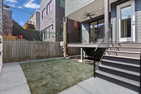Tiny photo for 3719 N Bosworth Avenue, Chicago, IL 60613 (MLS # 12472954)
