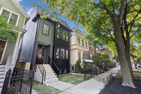 Tiny photo for 3719 N Bosworth Avenue, Chicago, IL 60613 (MLS # 12472954)