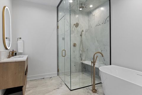 Tiny photo for 3719 N Bosworth Avenue, Chicago, IL 60613 (MLS # 12472954)