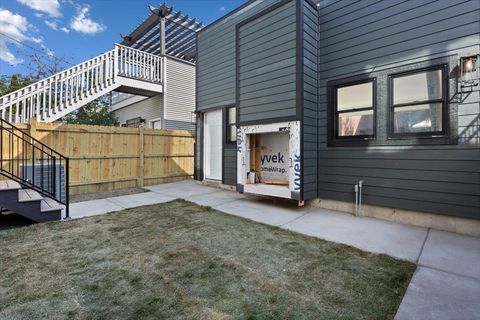 Tiny photo for 3719 N Bosworth Avenue, Chicago, IL 60613 (MLS # 12472954)