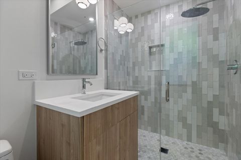 Tiny photo for 3719 N Bosworth Avenue, Chicago, IL 60613 (MLS # 12472954)