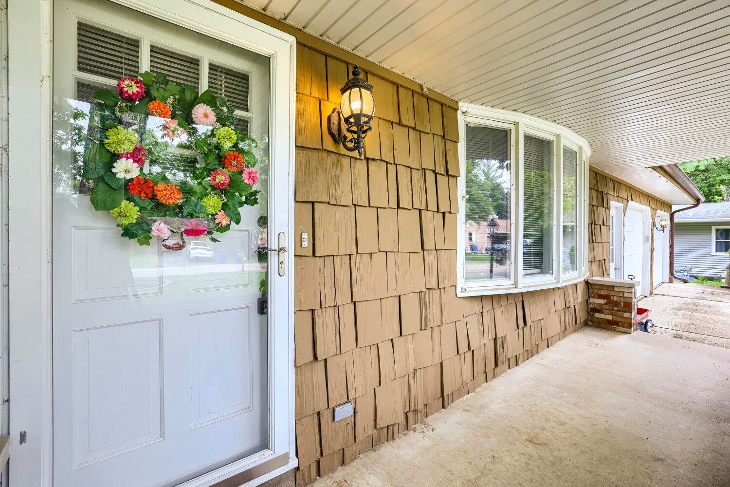 823 Greenwood Avenue - Photo 2