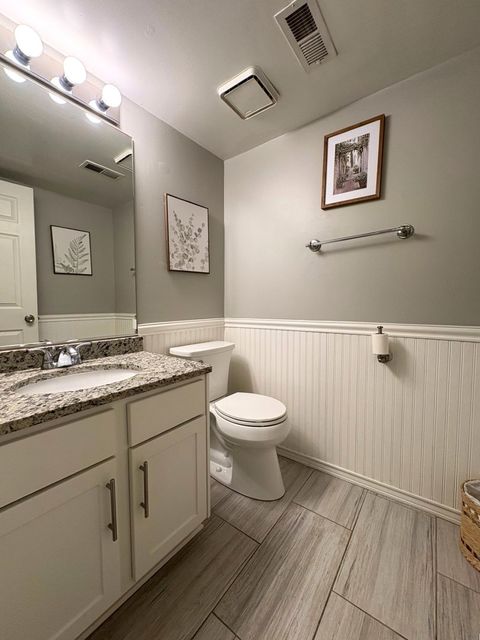 Tiny photo for 325 Meadow Lakes Boulevard, Aurora, IL 60504 (MLS # 12453042)