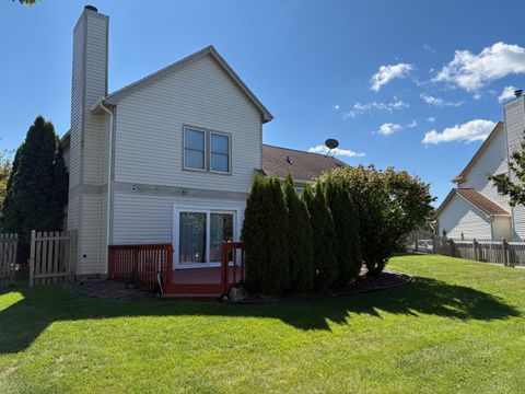Tiny photo for 325 Meadow Lakes Boulevard, Aurora, IL 60504 (MLS # 12453042)