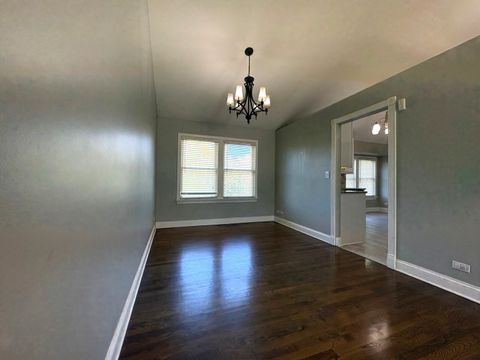 Tiny photo for 325 Meadow Lakes Boulevard, Aurora, IL 60504 (MLS # 12453042)