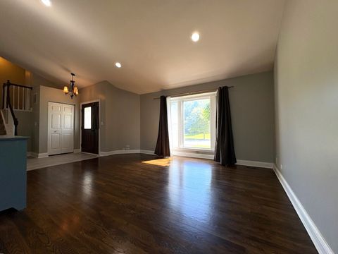 Tiny photo for 325 Meadow Lakes Boulevard, Aurora, IL 60504 (MLS # 12453042)