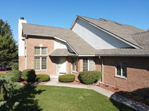 Photo of 6706 Pondview Drive, Tinley Park, IL 60477 (MLS # 12605384)