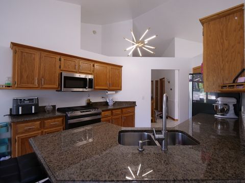 Tiny photo for 6706 Pondview Drive, Tinley Park, IL 60477 (MLS # 12605384)