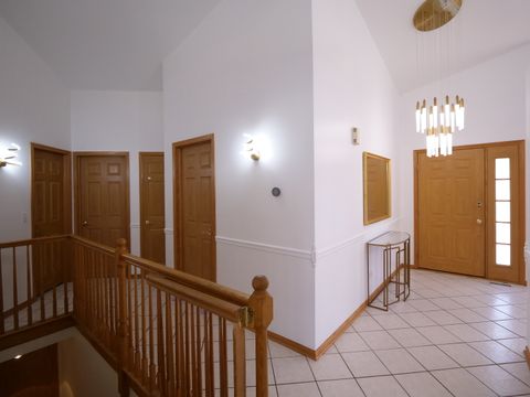 Tiny photo for 6706 Pondview Drive, Tinley Park, IL 60477 (MLS # 12605384)