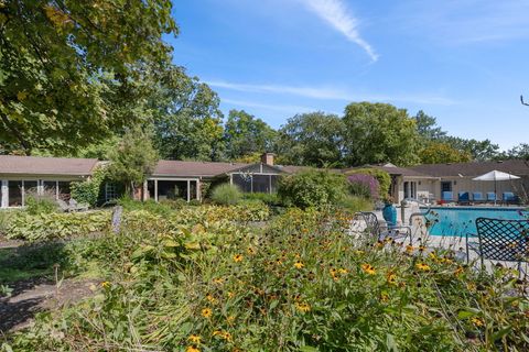 Tiny photo for 24132 N Bridle Trail Road, Lake Forest, IL 60045 (MLS # 12472927)