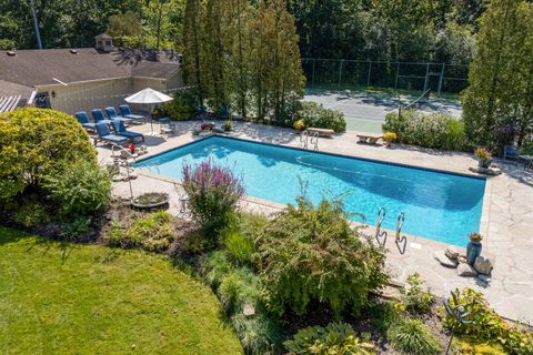 Tiny photo for 24132 N Bridle Trail Road, Lake Forest, IL 60045 (MLS # 12472927)