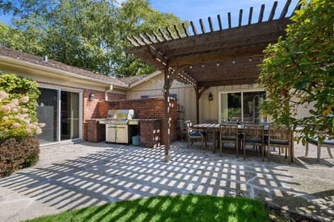 Tiny photo for 24132 N Bridle Trail Road, Lake Forest, IL 60045 (MLS # 12472927)