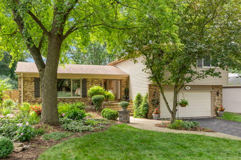 Photo of 614 Bakewell Lane, Naperville, IL 60565 (MLS # 12475090)