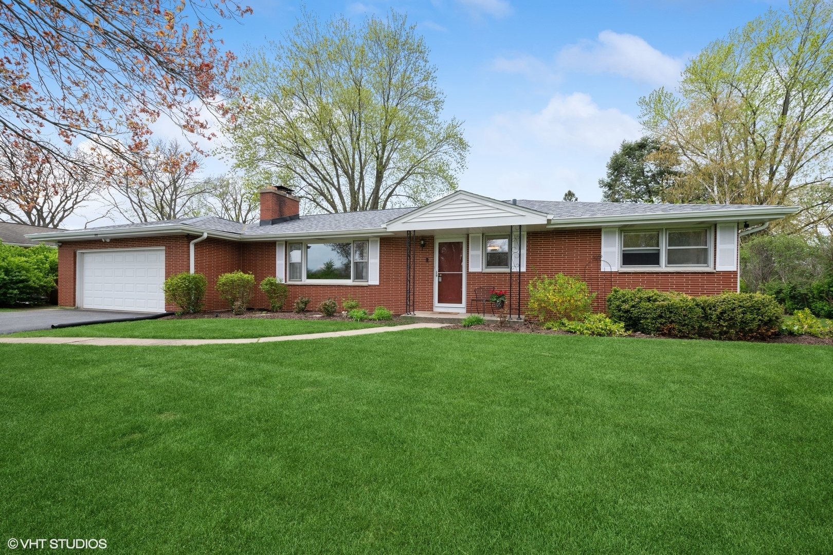 1112 N Perry Drive