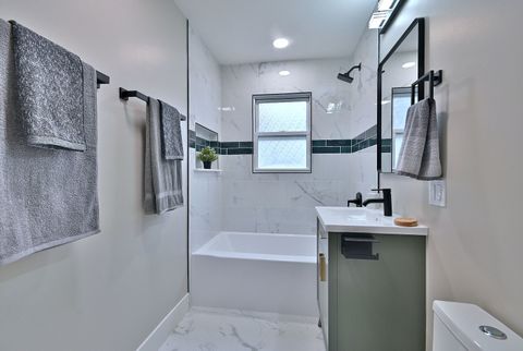 Tiny photo for 656 W Comstock Avenue, Elmhurst, IL 60126 (MLS # 12620215)