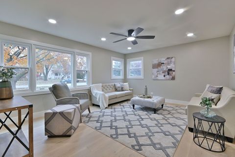 Tiny photo for 656 W Comstock Avenue, Elmhurst, IL 60126 (MLS # 12620215)