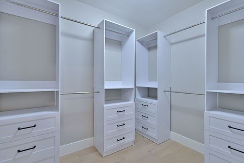 Tiny photo for 656 W Comstock Avenue, Elmhurst, IL 60126 (MLS # 12620215)