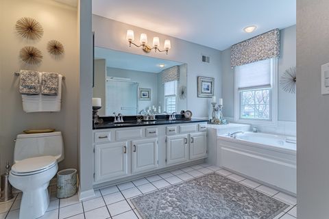 Tiny photo for 900 Christa Court, Elk Grove Village, IL 60007 (MLS # 12614479)