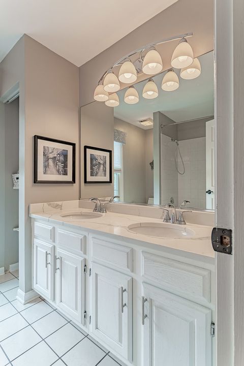 Tiny photo for 900 Christa Court, Elk Grove Village, IL 60007 (MLS # 12614479)