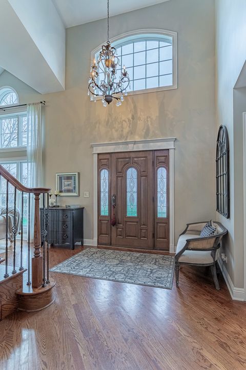 Tiny photo for 900 Christa Court, Elk Grove Village, IL 60007 (MLS # 12614479)