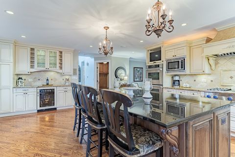 Tiny photo for 900 Christa Court, Elk Grove Village, IL 60007 (MLS # 12614479)