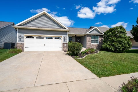 Photo of 59 Dry Sage Circle, Bloomington, IL 61705 (MLS # 12748806)