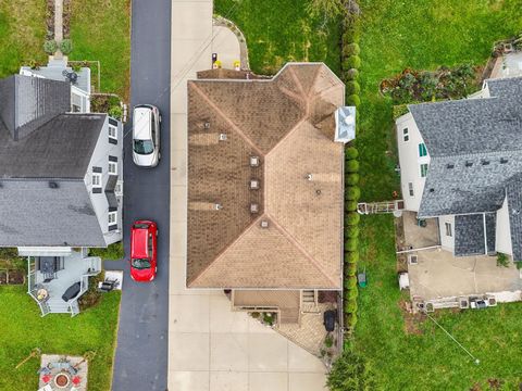 Tiny photo for 124 Hubbard Court, Wauconda, IL 60084 (MLS # 12499878)