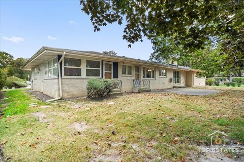 Tiny photo for 980 Apple Creek Lane, Des Plaines, IL 60016 (MLS # 12490315)
