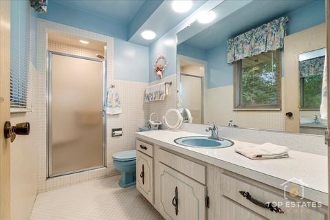 Tiny photo for 980 Apple Creek Lane, Des Plaines, IL 60016 (MLS # 12490315)