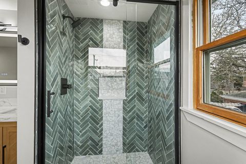 Tiny photo for 538 N Broadway Avenue, Park Ridge, IL 60068 (MLS # 12628314)