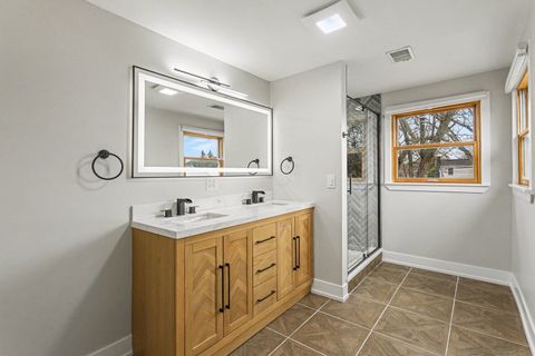 Tiny photo for 538 N Broadway Avenue, Park Ridge, IL 60068 (MLS # 12628314)