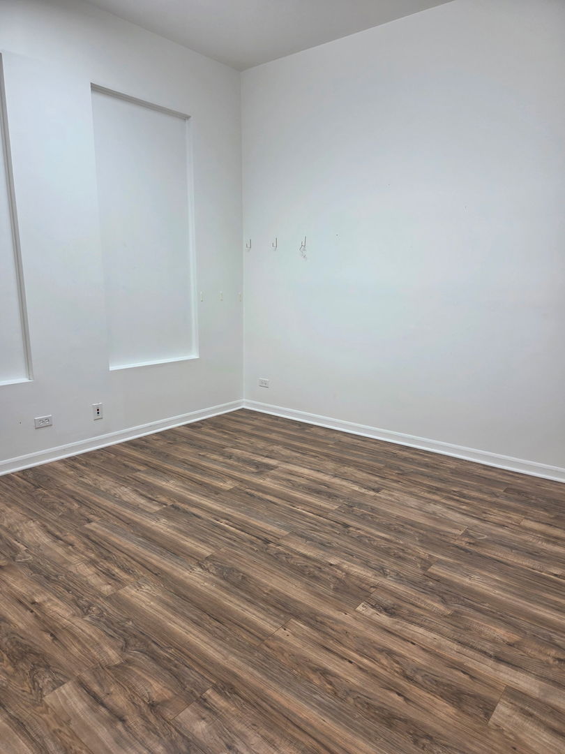 7105 Virginia Road 10-12