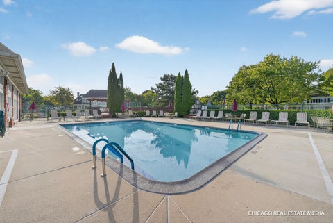 Tiny photo for 2013 N Coldspring Road, Arlington Heights, IL 60004 (MLS # 12764893)