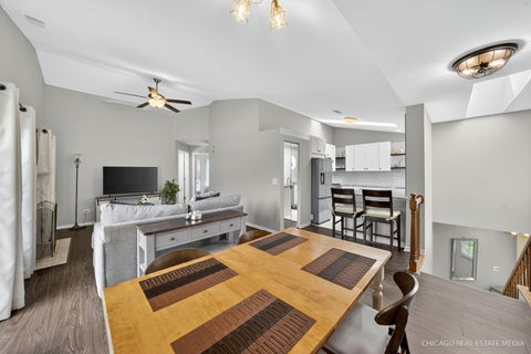 Tiny photo for 2013 N Coldspring Road, Arlington Heights, IL 60004 (MLS # 12764893)