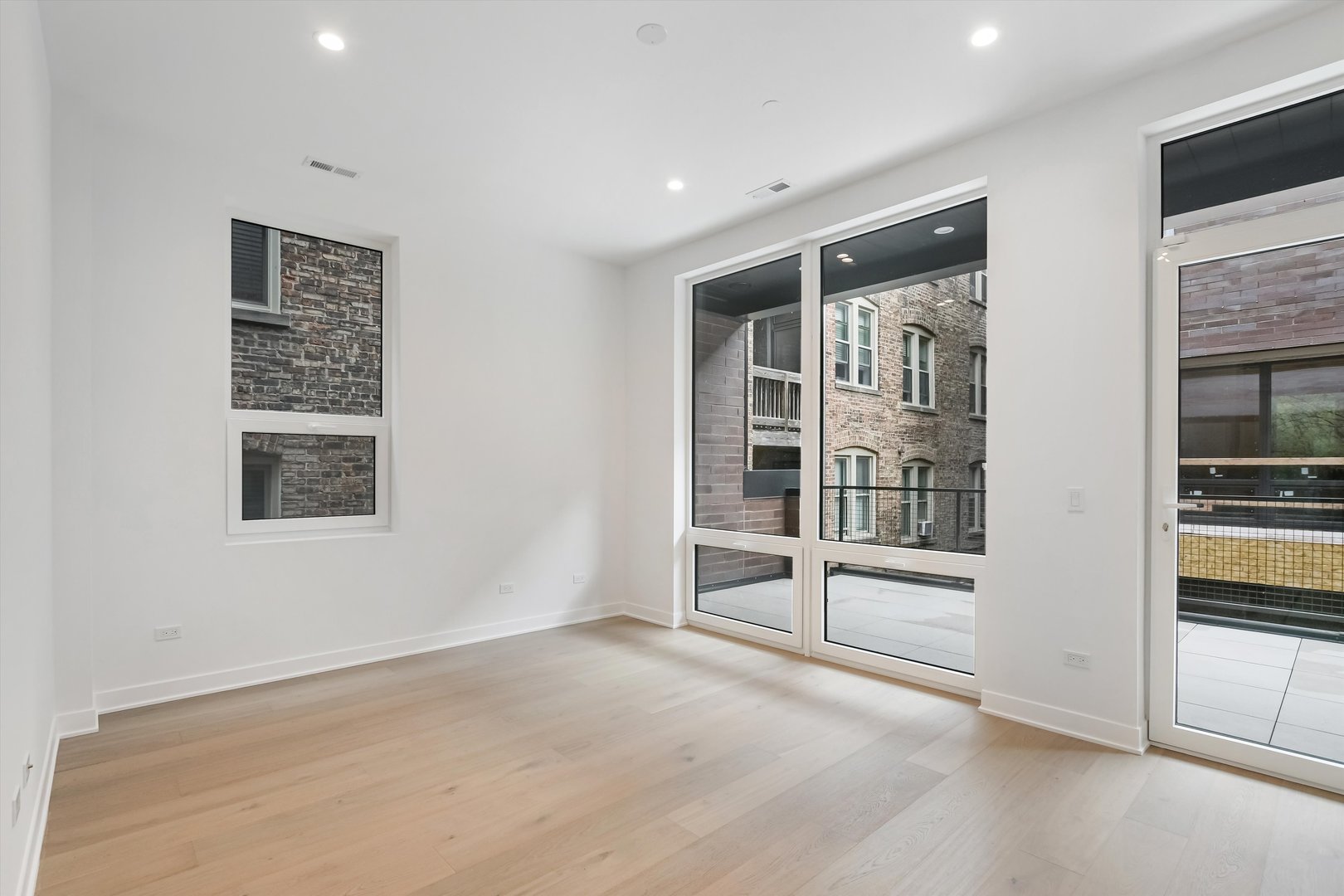 1333 E Madison Park