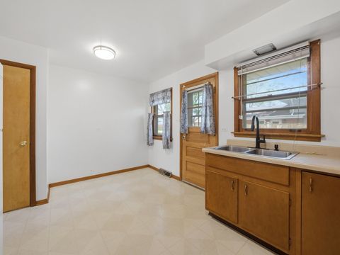 Tiny photo for 18345 Pierce Avenue, Homewood, IL 60430 (MLS # 12637370)