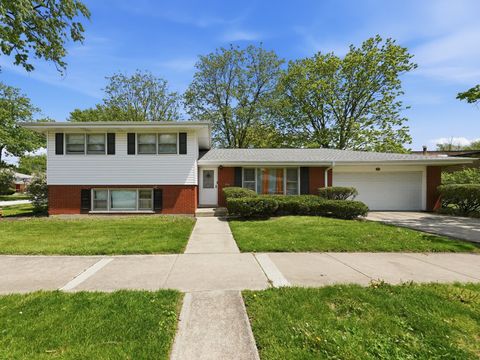 Photo of 18345 Pierce Avenue, Homewood, IL 60430 (MLS # 12637370)