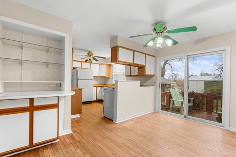 Tiny photo for 4715 W Crystal Lake Road, McHenry, IL 60050 (MLS # 12555092)