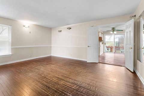 Tiny photo for 4715 W Crystal Lake Road, McHenry, IL 60050 (MLS # 12555092)