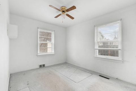 Tiny photo for 4715 W Crystal Lake Road, McHenry, IL 60050 (MLS # 12555092)