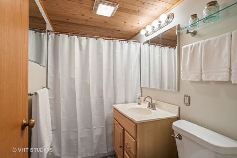 Tiny photo for 110 N Caroline Avenue, Elmhurst, IL 60126 (MLS # 12399431)