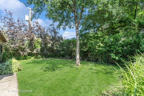Tiny photo for 110 N Caroline Avenue, Elmhurst, IL 60126 (MLS # 12399431)