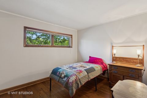 Tiny photo for 110 N Caroline Avenue, Elmhurst, IL 60126 (MLS # 12399431)